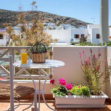 Olivas Guest house *
